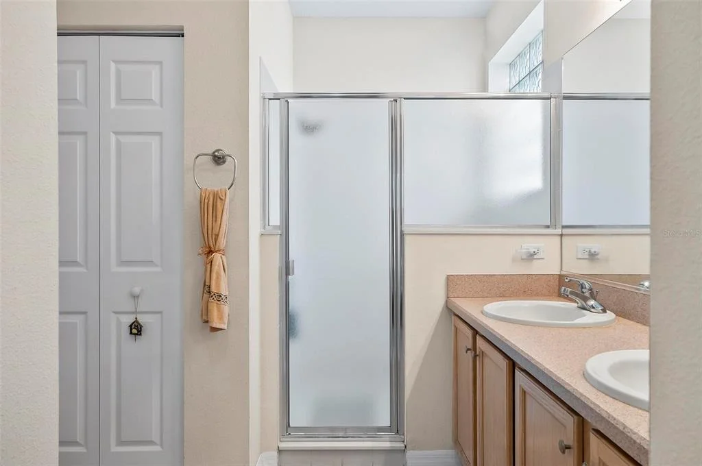 Photo of 19 RAINTREE CIRCLE
