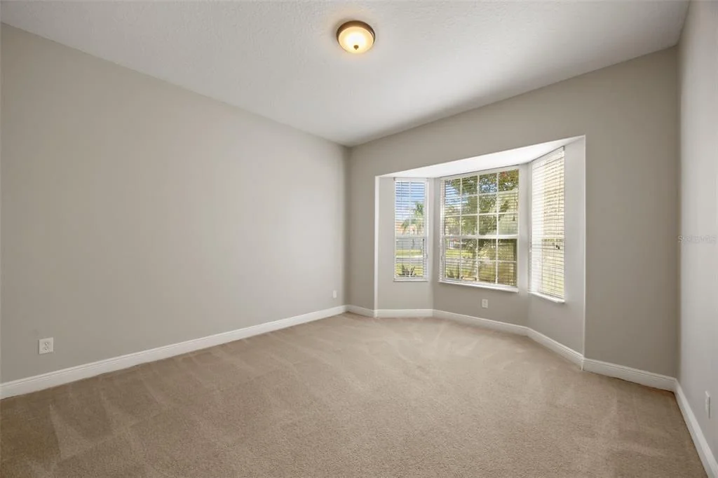 Photo of 6190 HEDGESPARROWS LANE