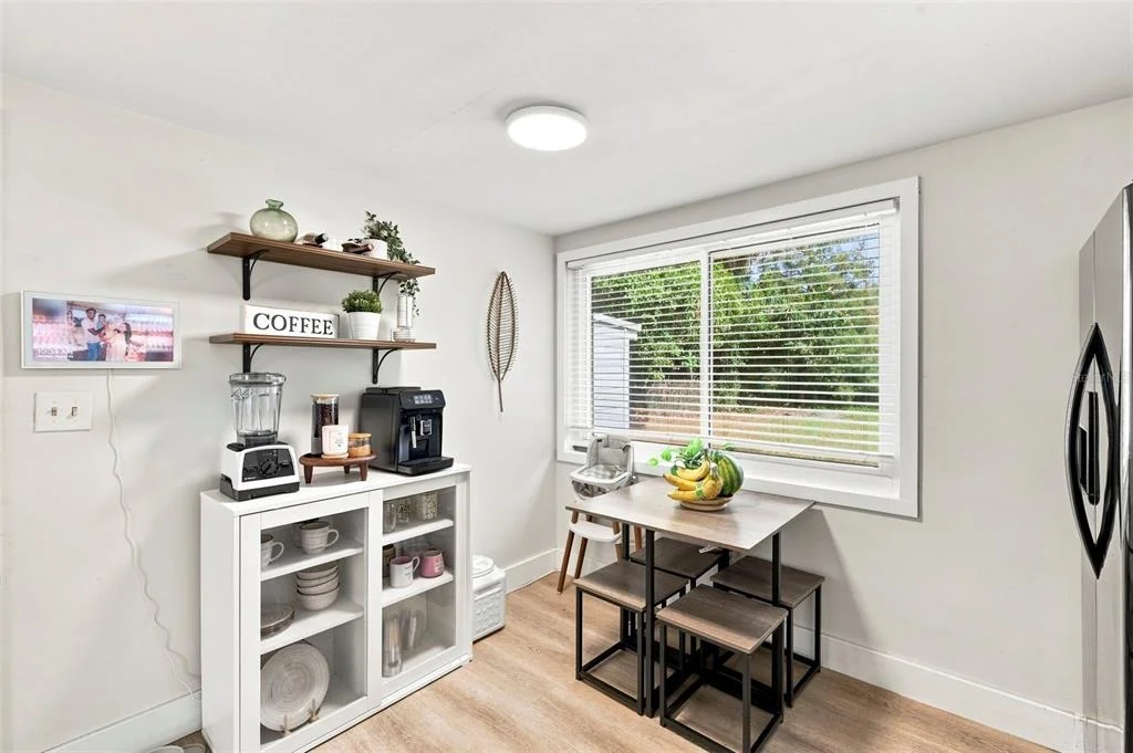 Photo of 660 DEXTER DRIVE