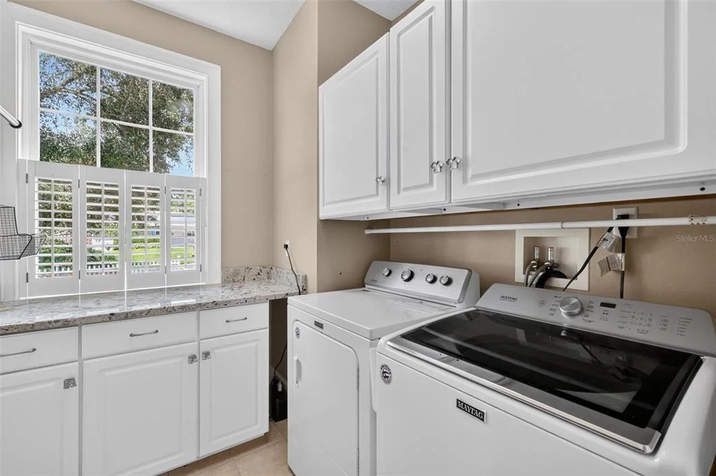 Photo of 580 W 10TH AVENUE