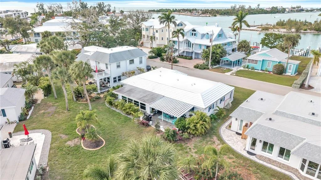Photo of 904 INLET CIRCLE