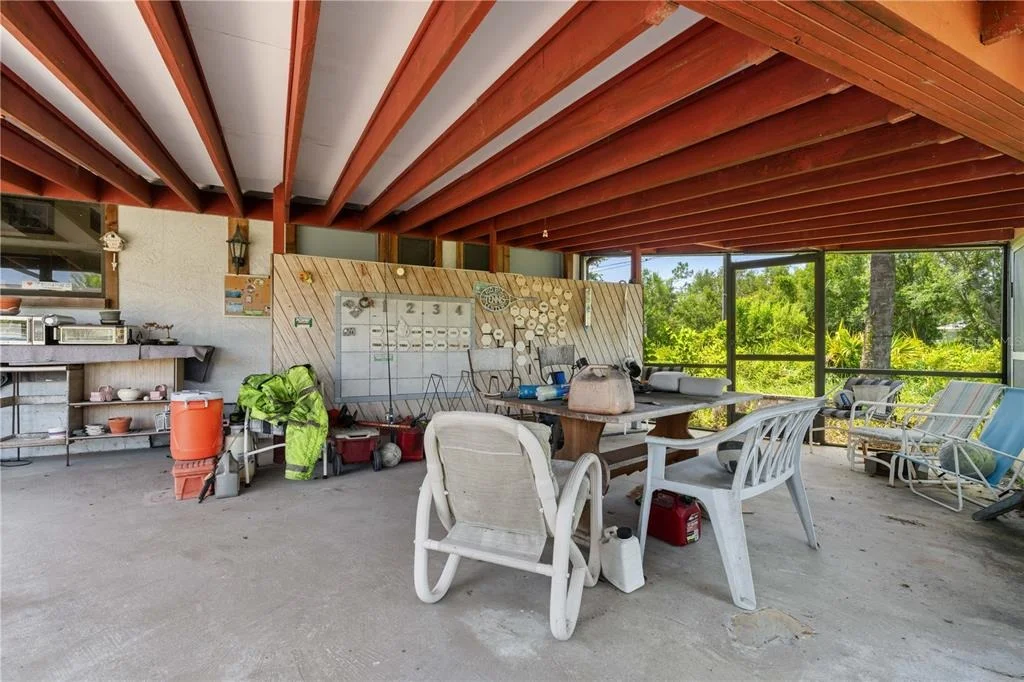 Photo of 2065 DUNCAN ROAD