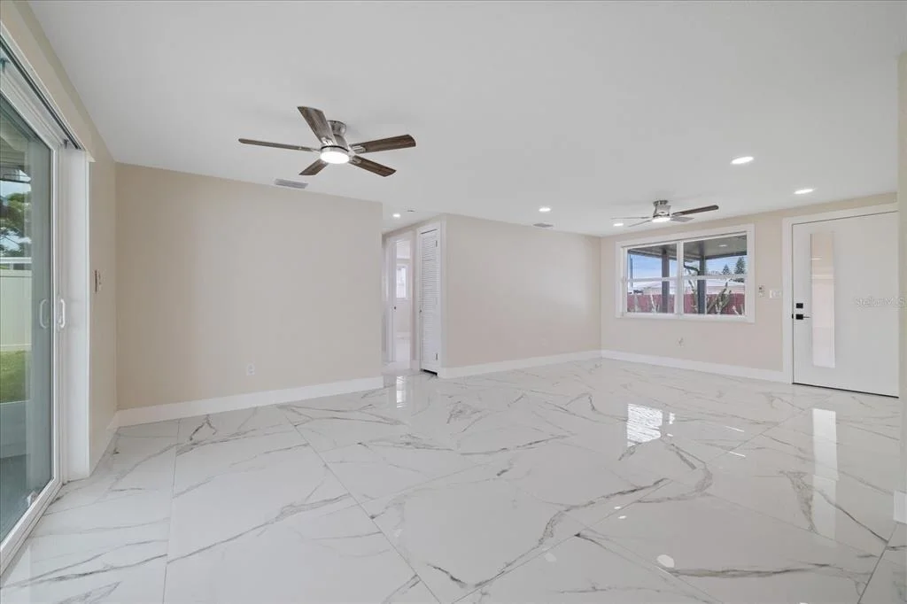 Photo of 2229 ROSELAWN DRIVE