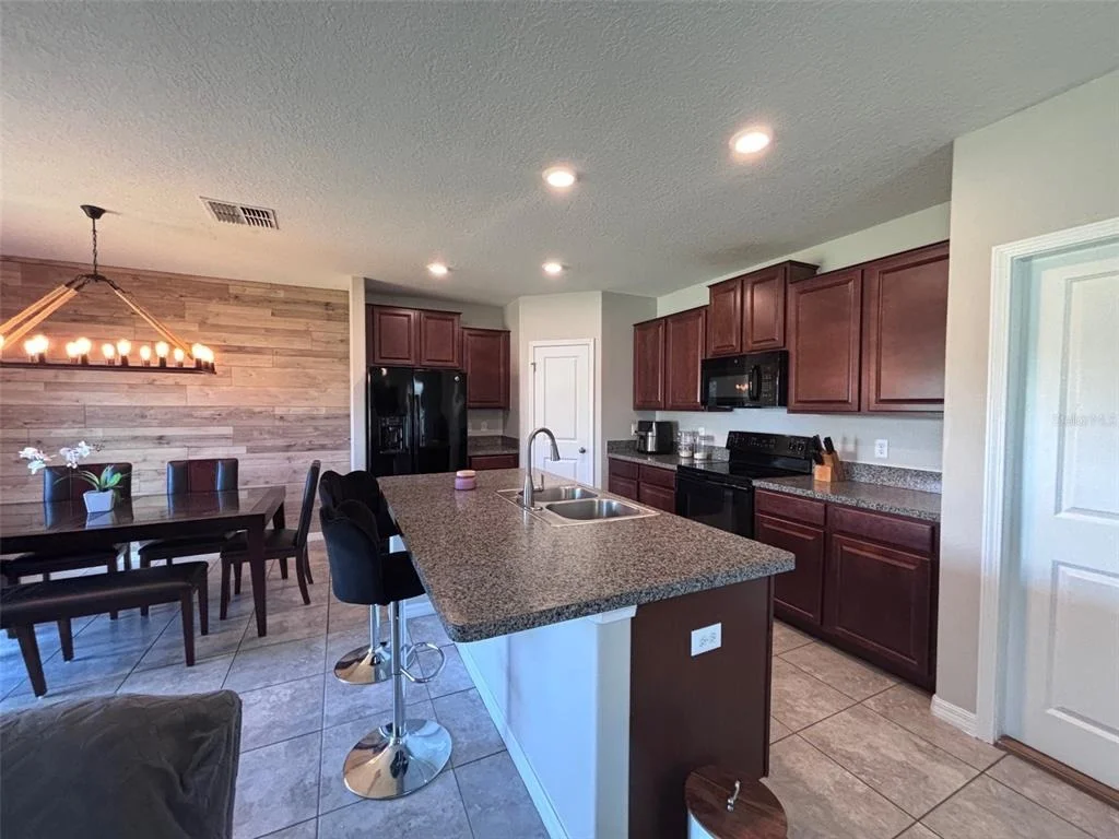 Photo of 405 SERENITY MILL LOOP