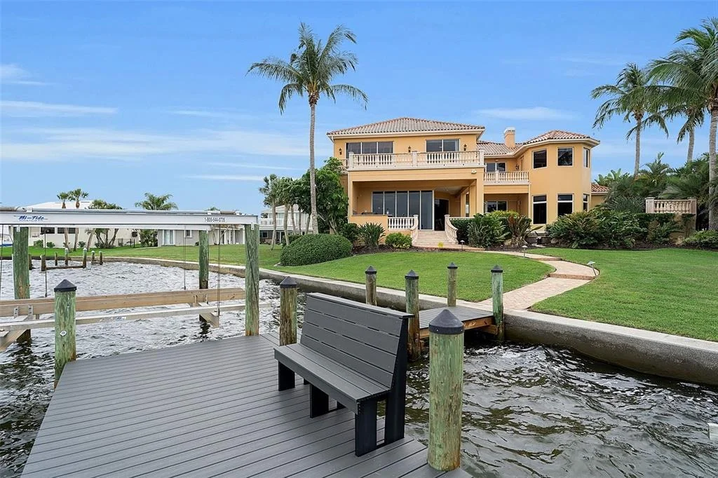 Photo of 1541 CARIBBEAN DRIVE