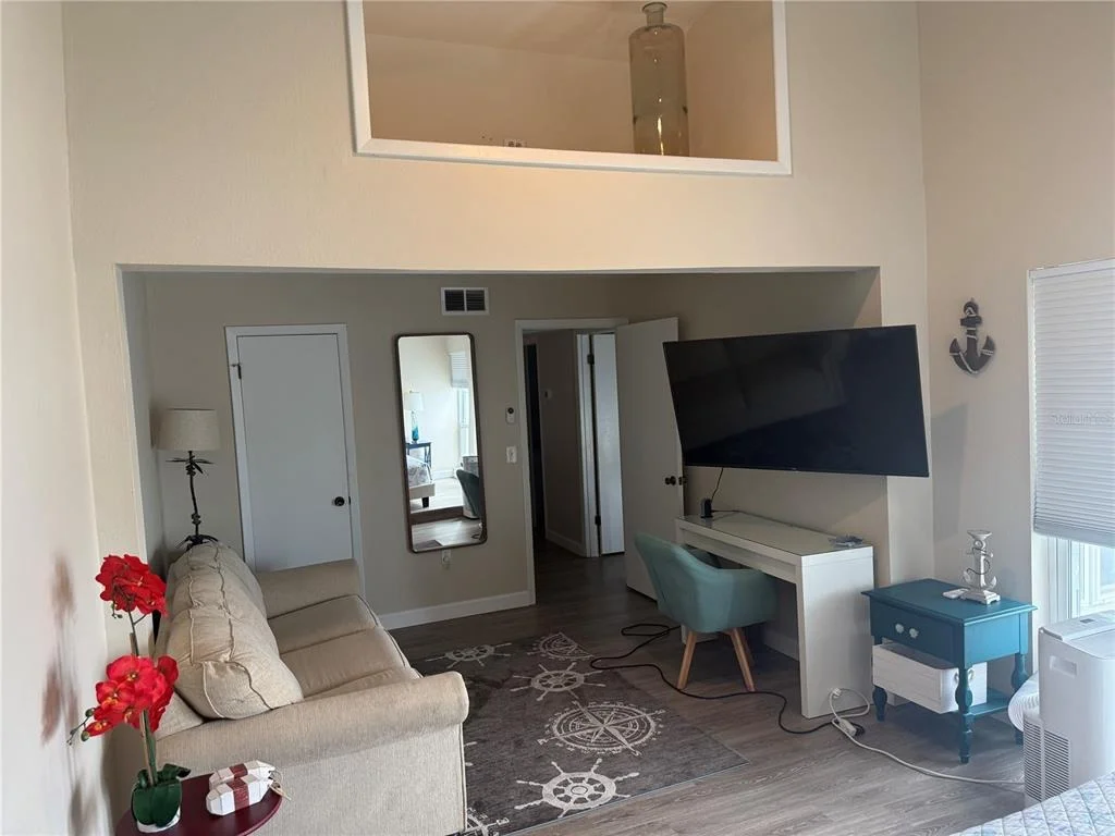 Photo of Unit H at 315 MEDALLION BOULEVARD