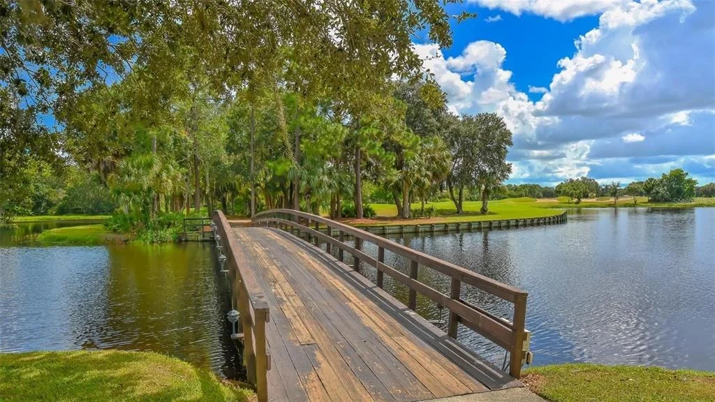 Photo of 7617 WHITEBRIDGE GLEN
