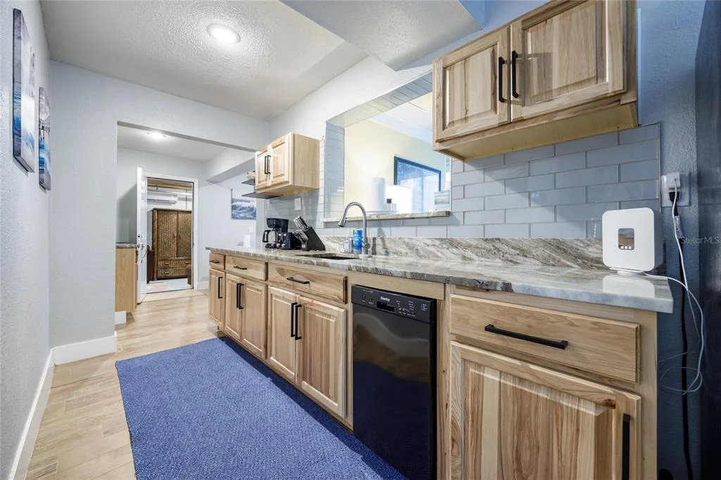 Photo of 7 NEPTUNE PARK DR.