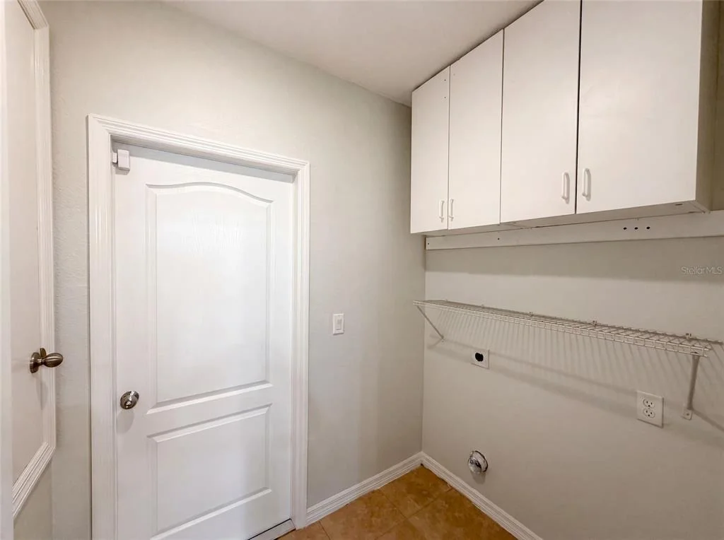 Photo of 1048 BETHPAGE ROAD