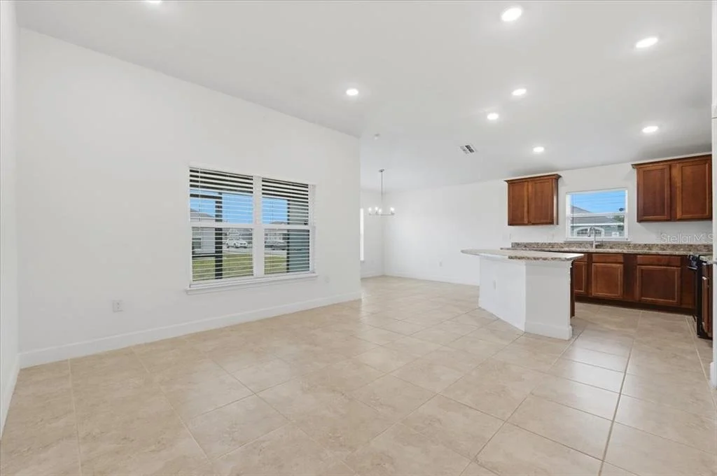 Photo of 851 VIENNA DRIVE