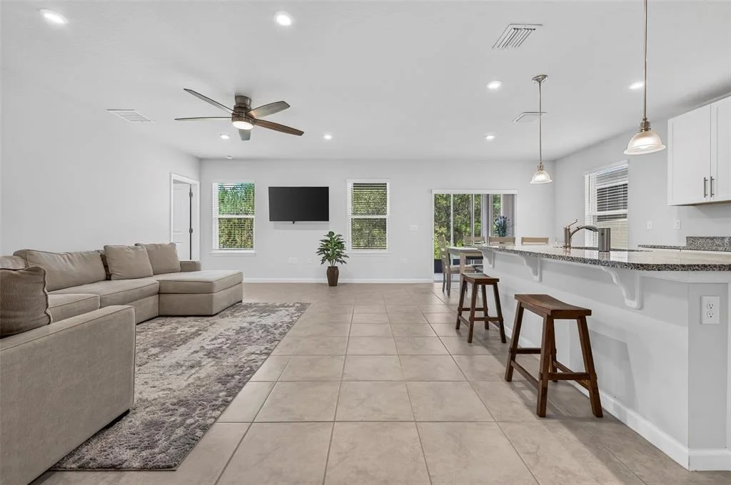 Photo of 306 EAGLE HARBOR WAY