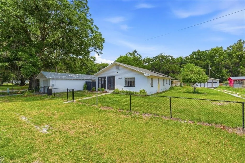 Photo of 2040 OLD DIXIE HIGHWAY