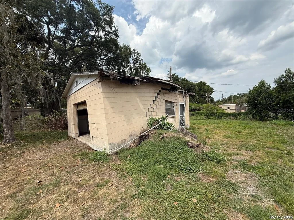 Photo of 2715 DIXIE ROAD