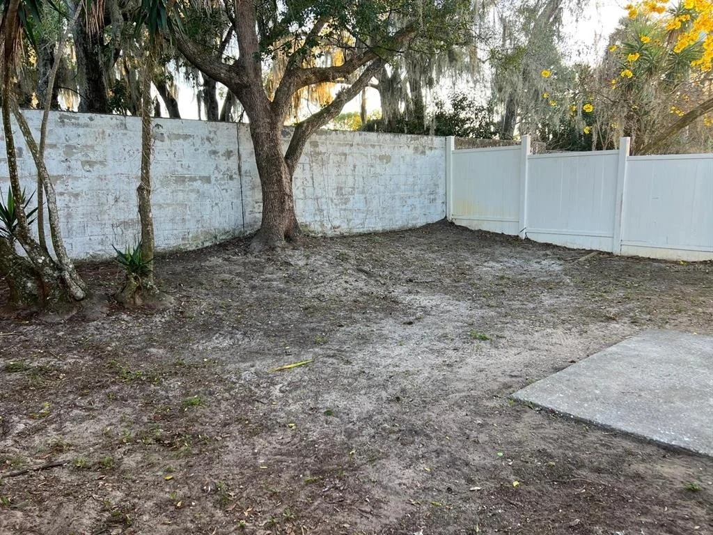 Photo of 1716 CHATHAM CIRCLE
