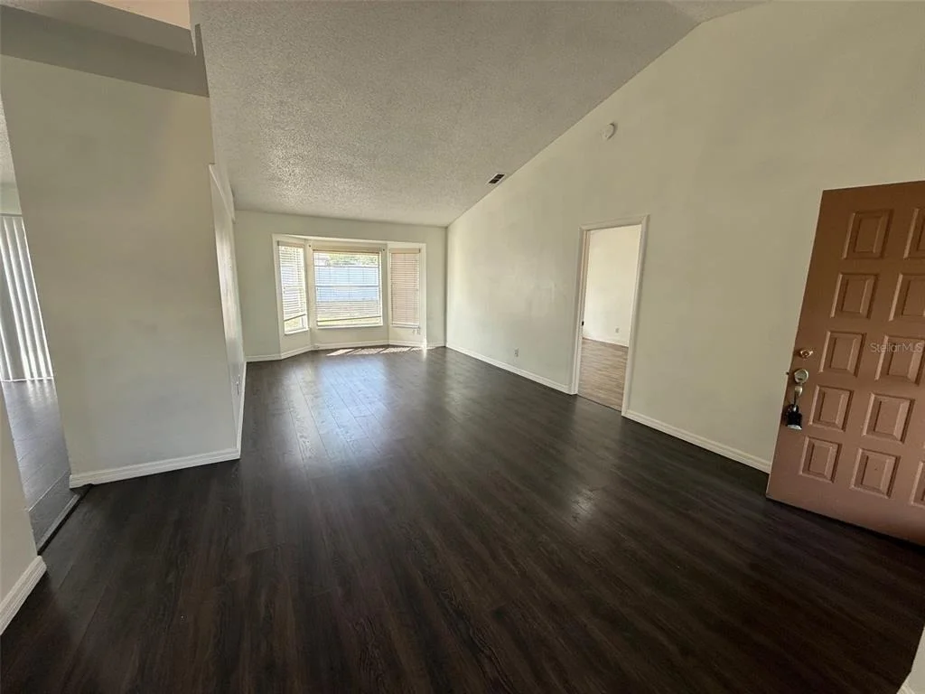 Photo of 13102 LINDEN DRIVE