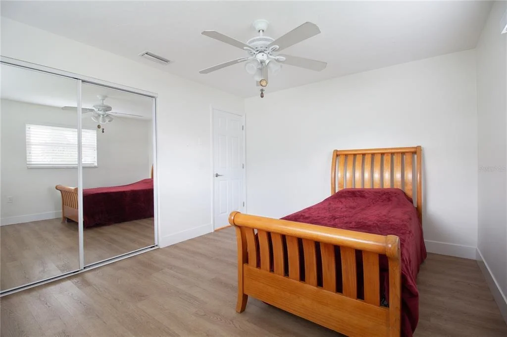 Photo of 318 CIRCLE DRIVE