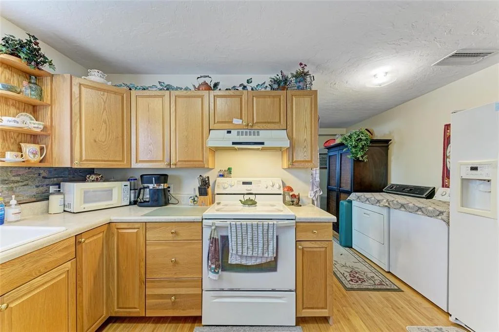 Photo of 31 SEMINOLE DRIVE