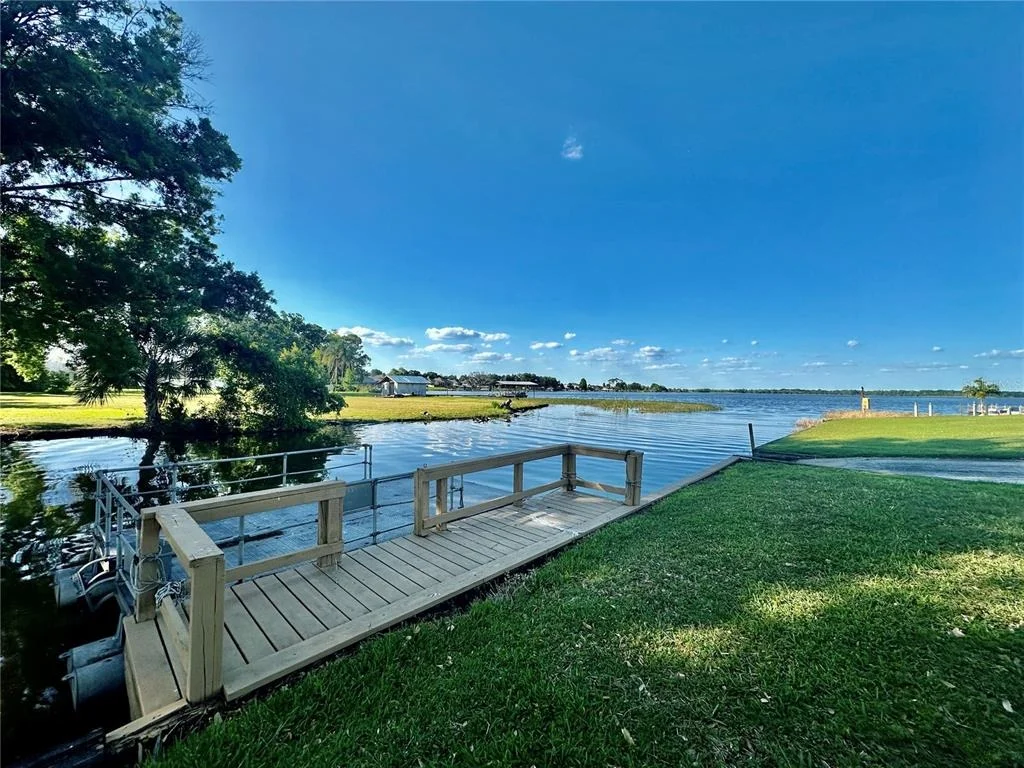 Photo of 114 JANA CIRCLE
