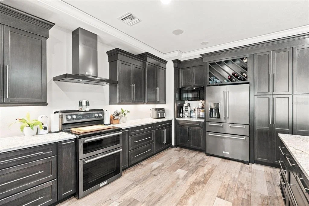 Photo of 2424 HARBOUR DRIVE