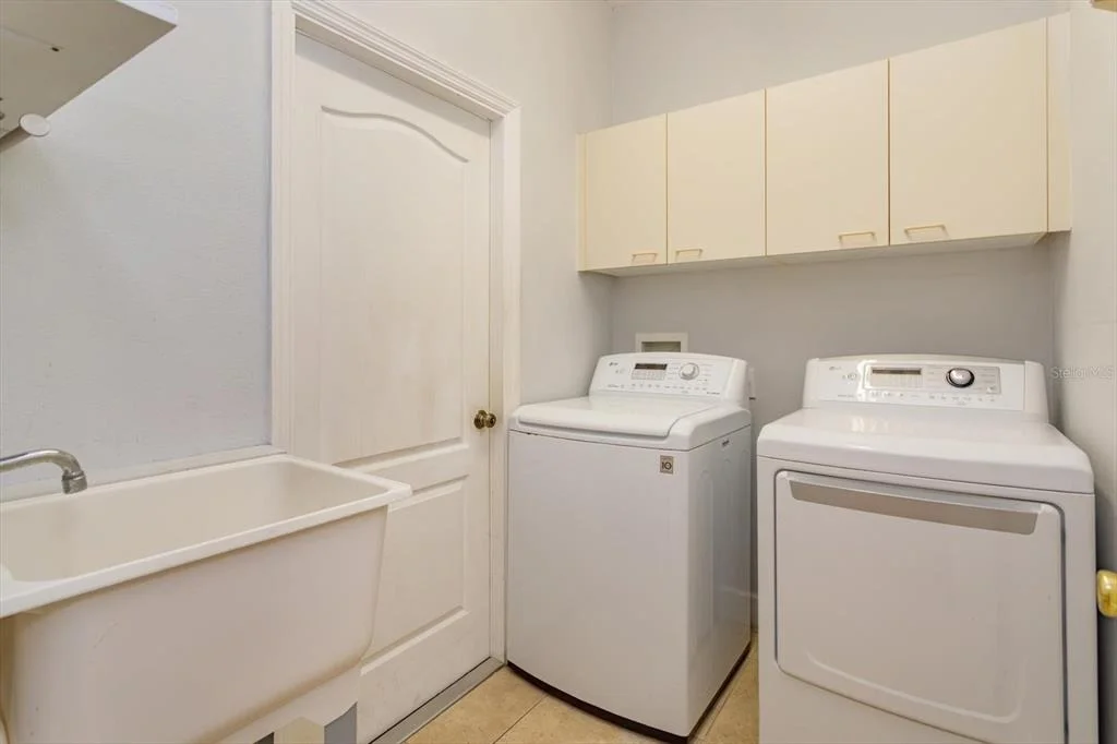 Photo of 12560 KATHERINE CIRCLE