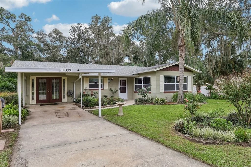 Photo of 37350 OAK LANE