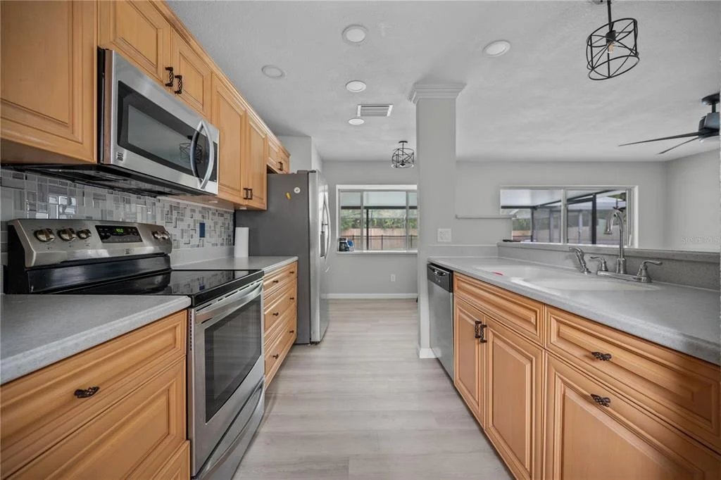 Photo of 2041 SHADOW PINE DRIVE