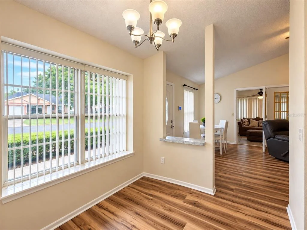 Photo of 25 SPRING LOOP CIRCLE