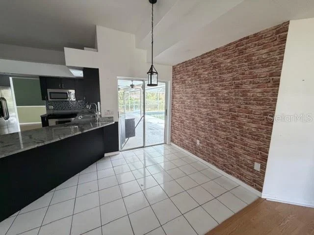 Photo of 1235 ODONIEL LOOP S