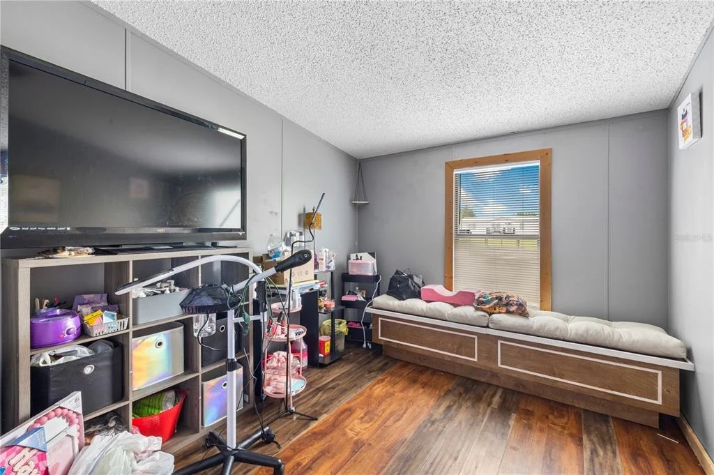 Photo of 4332 UPPER MEADOW ROAD