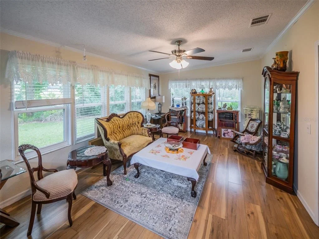 Photo of 4634 BELLE GROVE