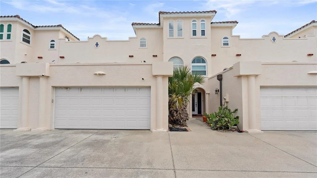 Photo of Unit 4 at 3400 OCEAN SHORE BOULEVARD