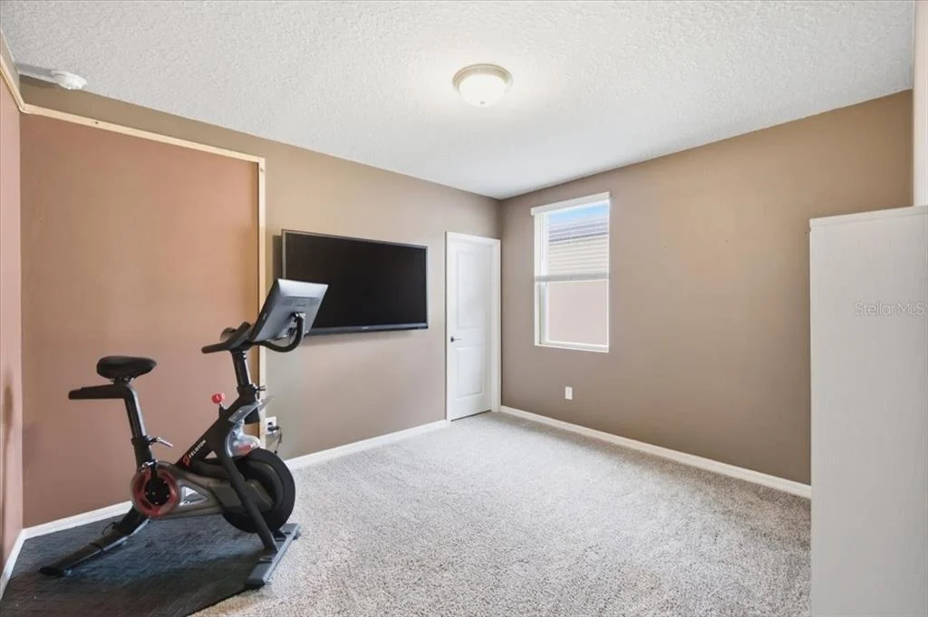 Photo of 10119 DAYBREAK GLEN