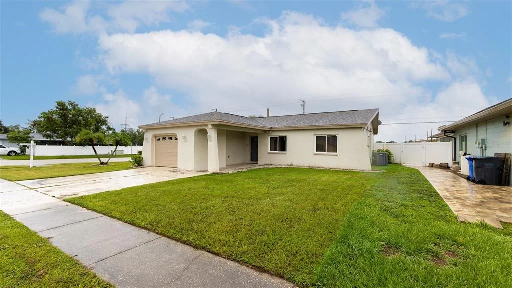 Photo of 4802 RIDGE POINT DRIVE
