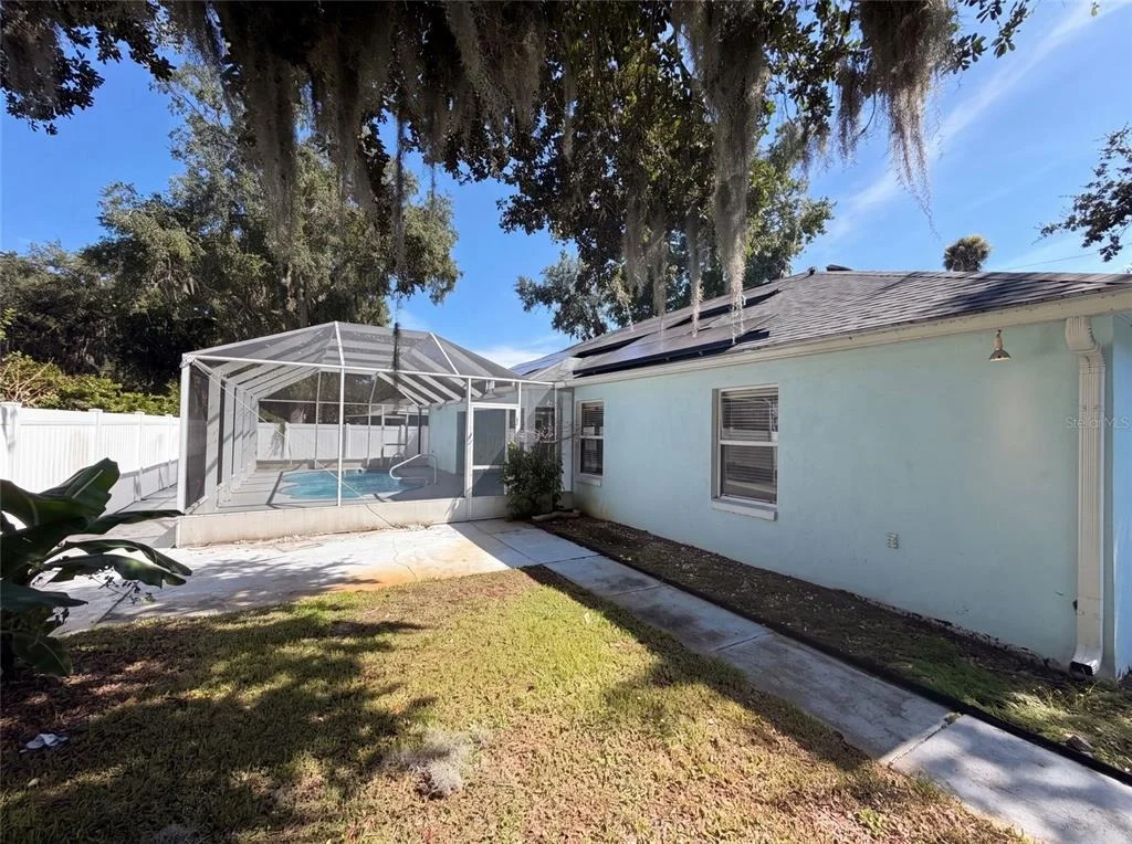 Photo of 431 HARBOUR LIGHTS DRIVE
