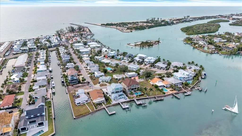 Photo of 904 INLET CIRCLE