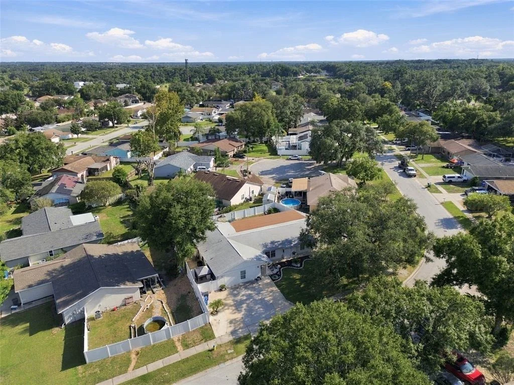 Photo of 1325 OAKCREST DRIVE