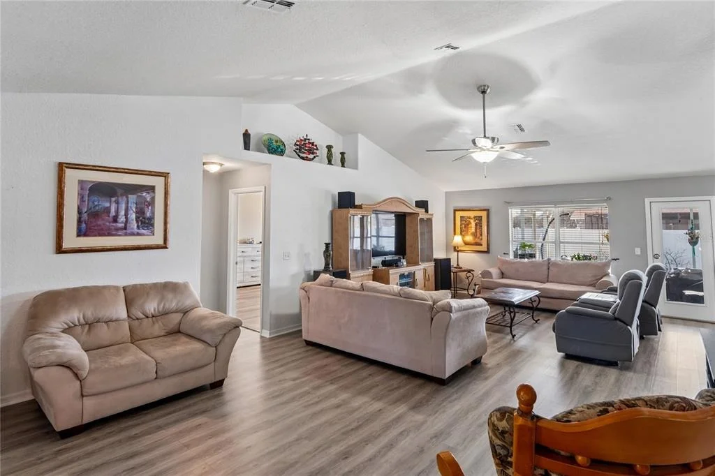 Photo of 10318 GIFFORD DRIVE