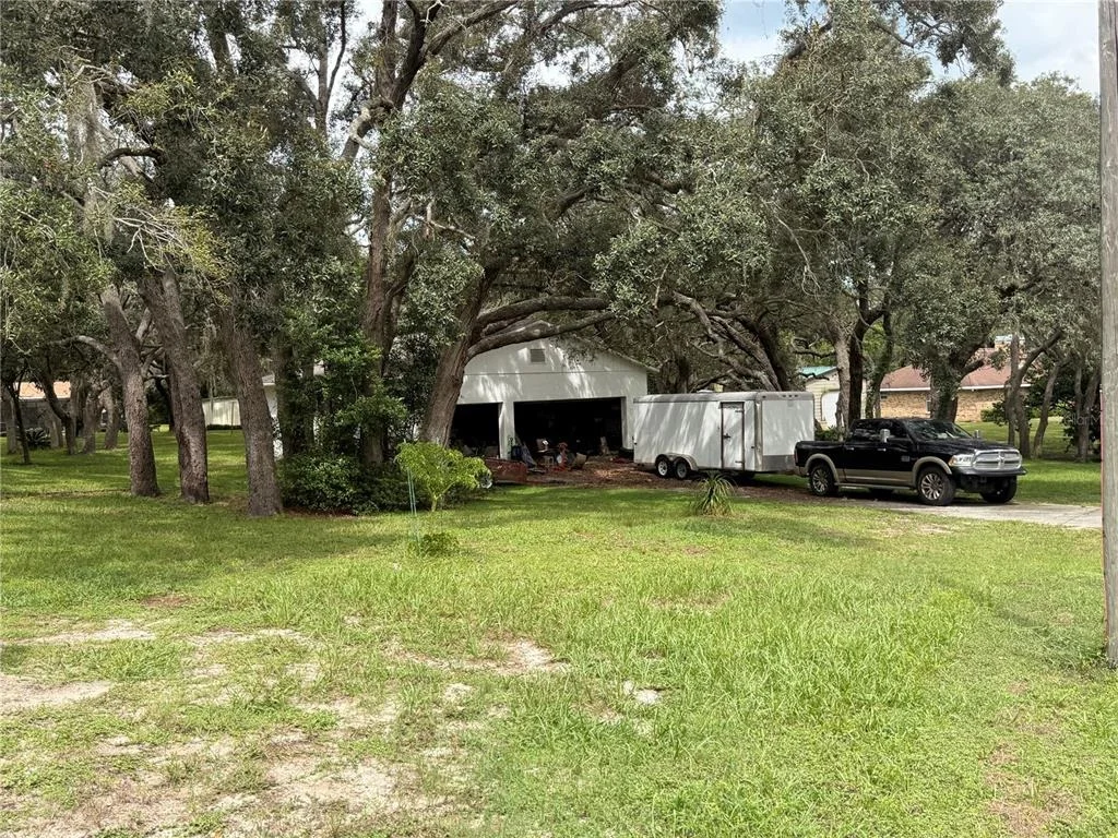 Photo of 18618 ANGLEWOOD DRIVE