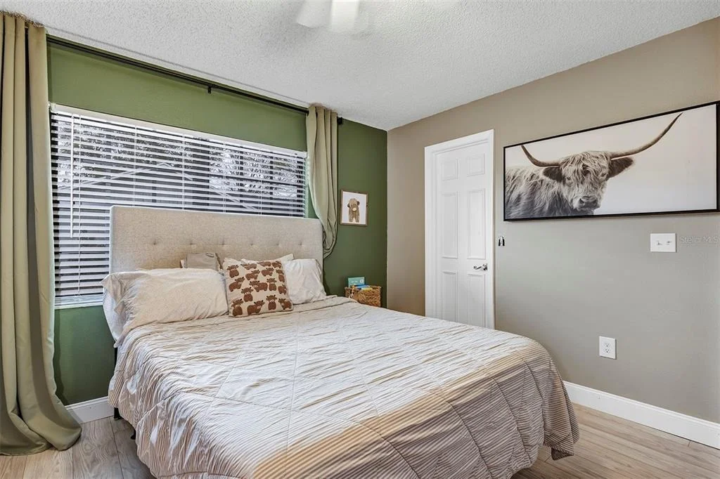 Photo of 1548 BOWMANS TRAIL