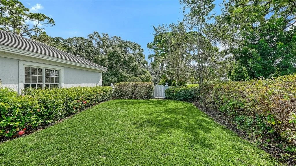 Photo of 916 MACEWEN DRIVE