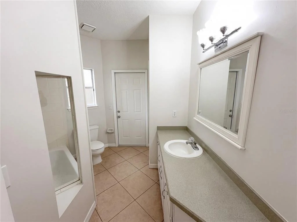 Photo of 680 MACGLENROSS DRIVE