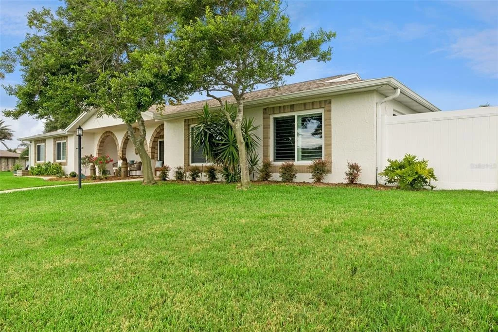 Photo of 52 SEA ISLAND DRIVE N