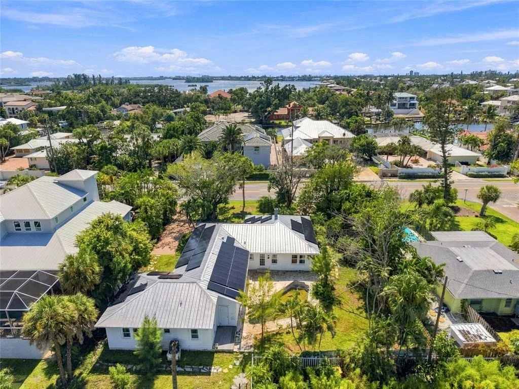 Photo of 617 SIESTA DRIVE