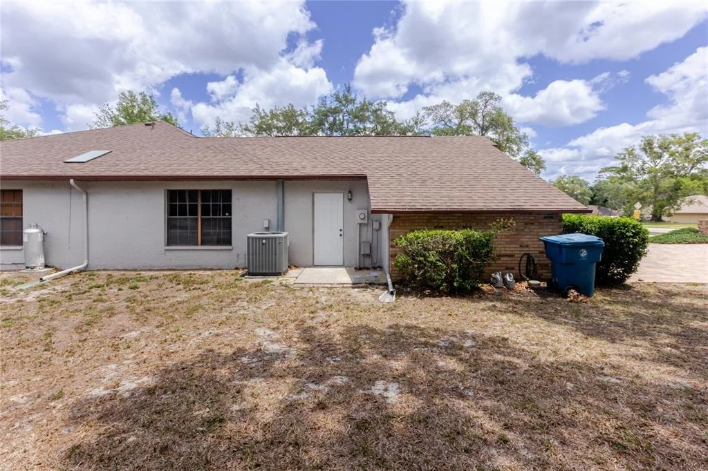 Photo of 14692 LINDEN DRIVE