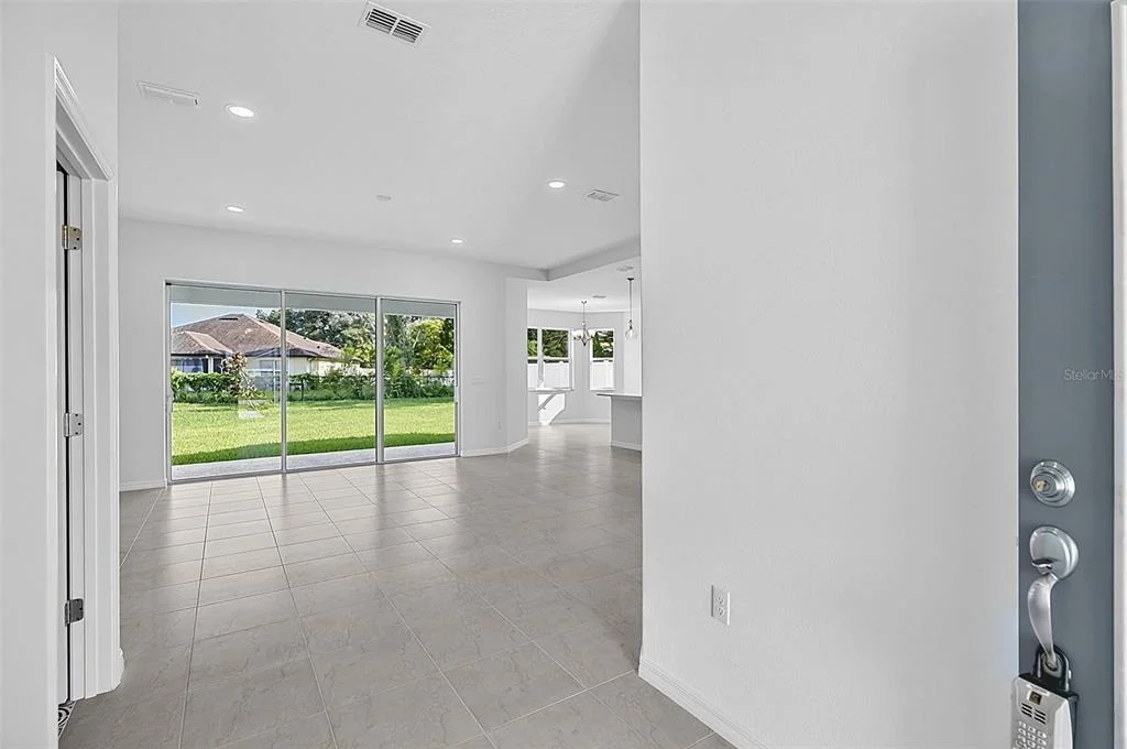 Photo of 10 PERSIMMON DRIVE