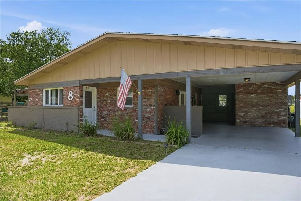 Photo of 8 SILVER WAY
