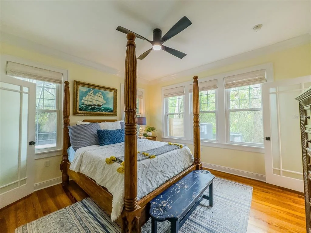 Photo of 4946 HALIFAX DRIVE