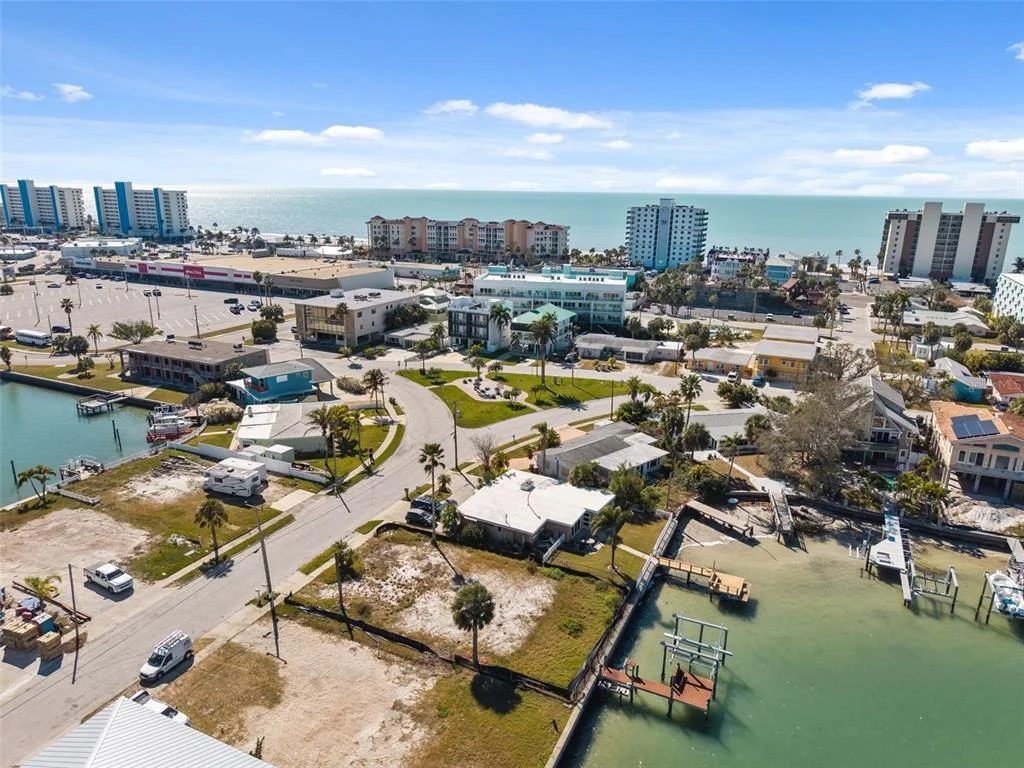 Photo of 15307 HARBOR DRIVE