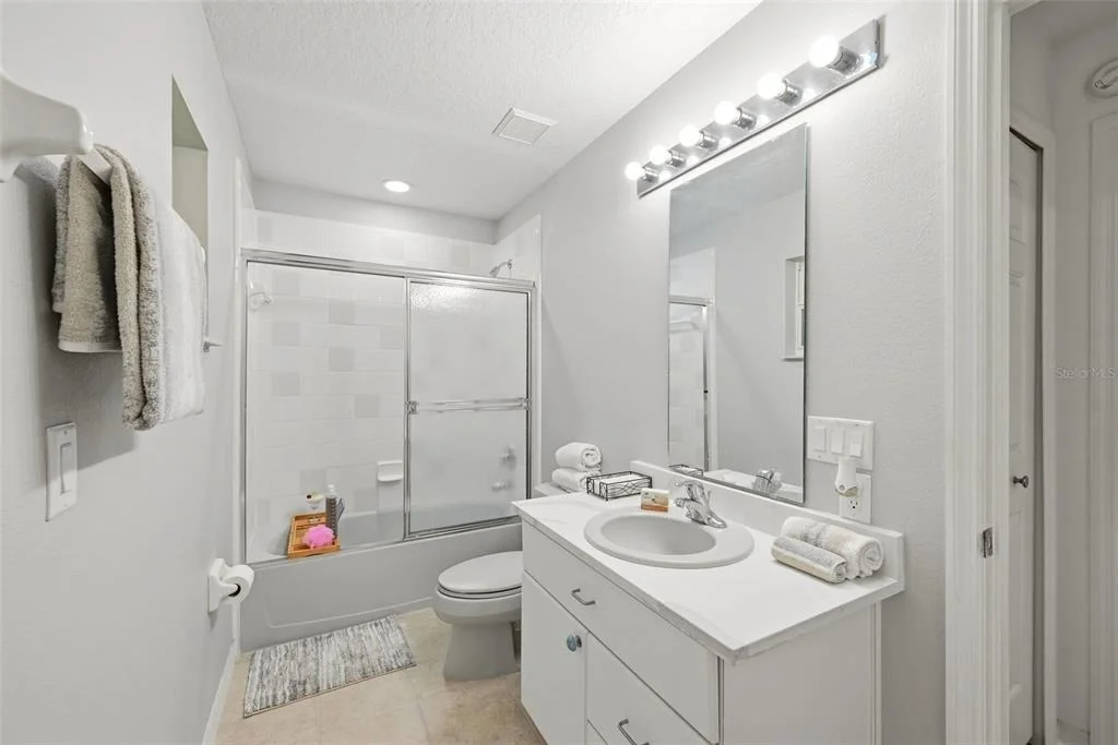 Photo of 5351 AURORA DRIVE
