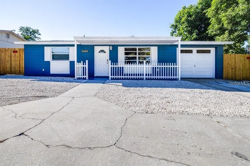 Photo of 5026 MOOG ROAD